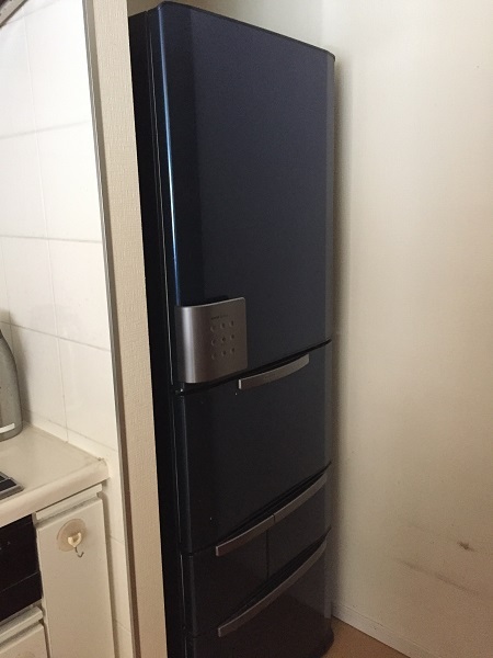 refrigerator-2.JPG